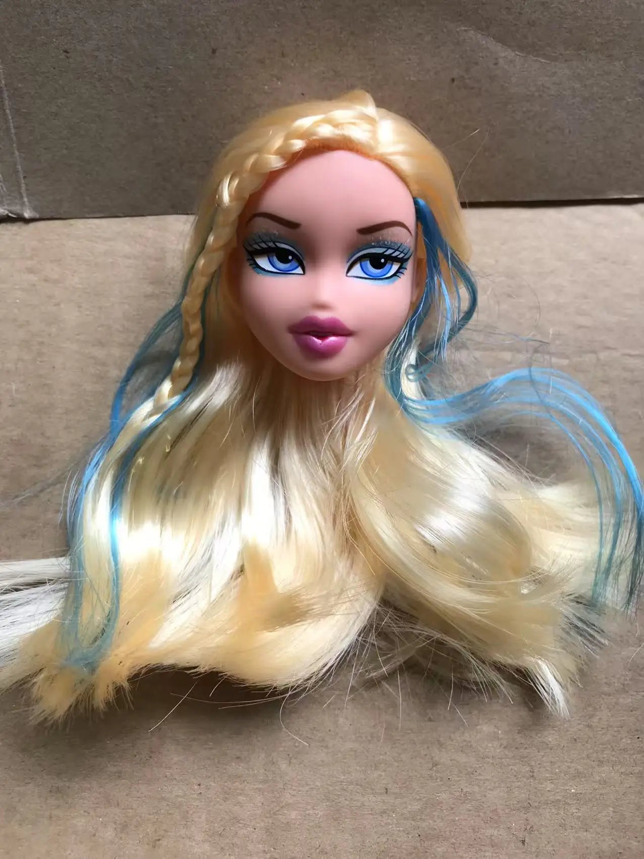 2001 Version Rare Face Doll Heads Classic Bratss White Brown Skin Colorful Hair Girl Boy Doll Parts for Collectors
