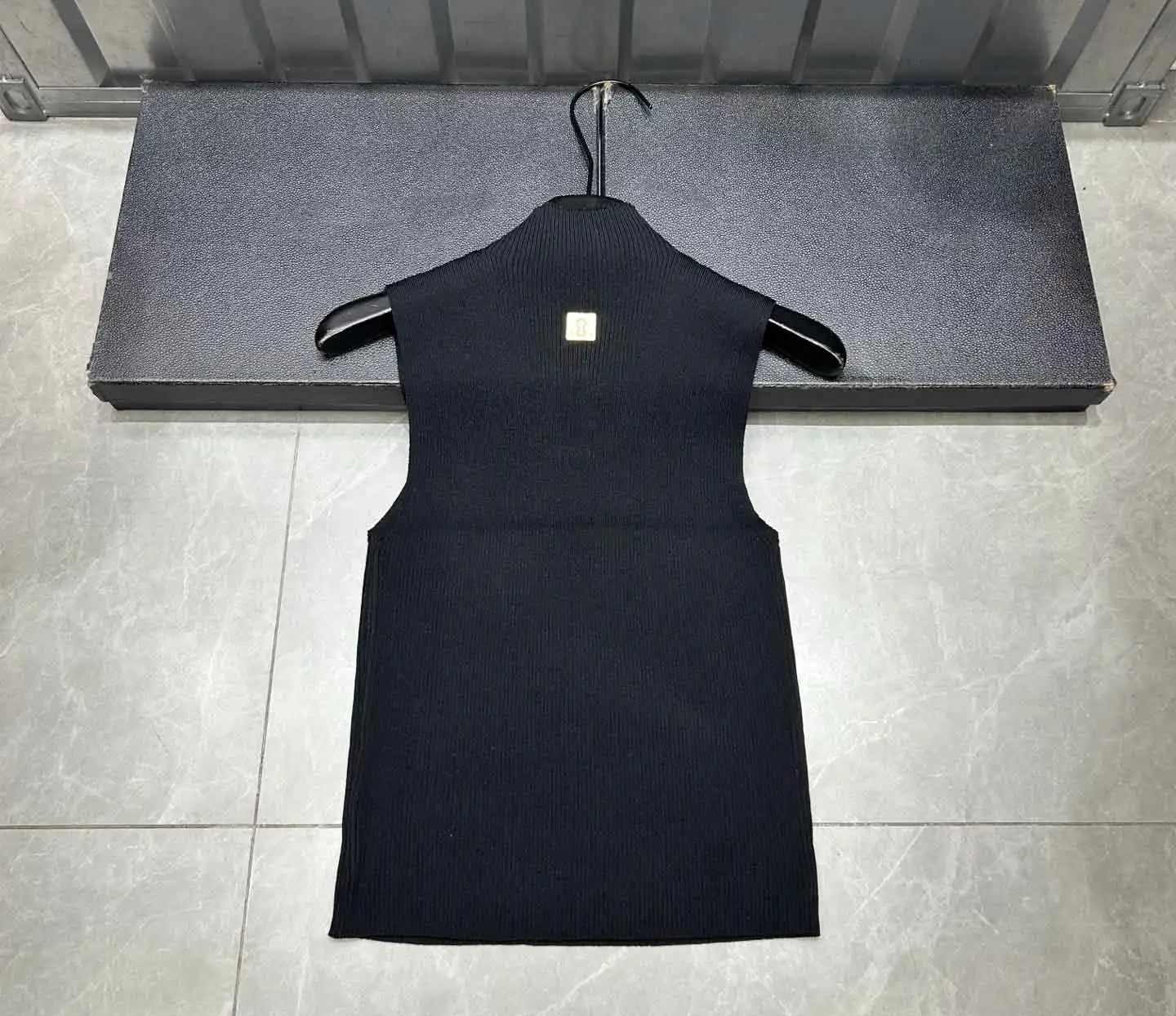 Spring Summer Solid Spliced Metal Buckle Slimming Knit Tshirt For Women Turtleneck Sleeveless Minimalist T Shirt Female Fashion