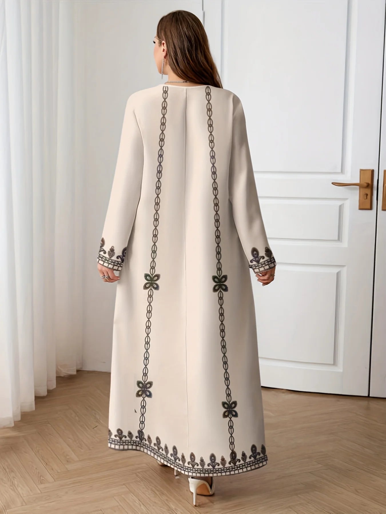 Middle Eastern Elegant Robe, New Spring and Autumn Style, Plus-Size Fashion Women's Clothing, Ethnic Print, Stylish, Loose and Comfortable, Holiday Style Long-Sleeve Dress