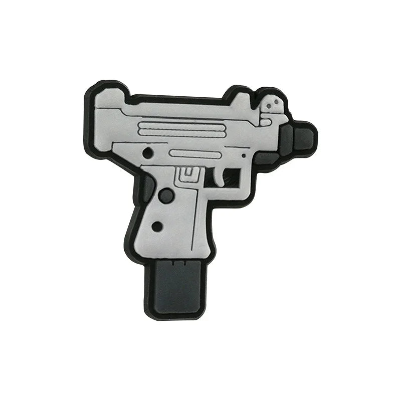 1/30pcs Trends Hood Gun Shoe Charms for Men Boys Shoe Accessories Pins Fashion HipHop Singer Game Controller Dollar Clogs Buckle