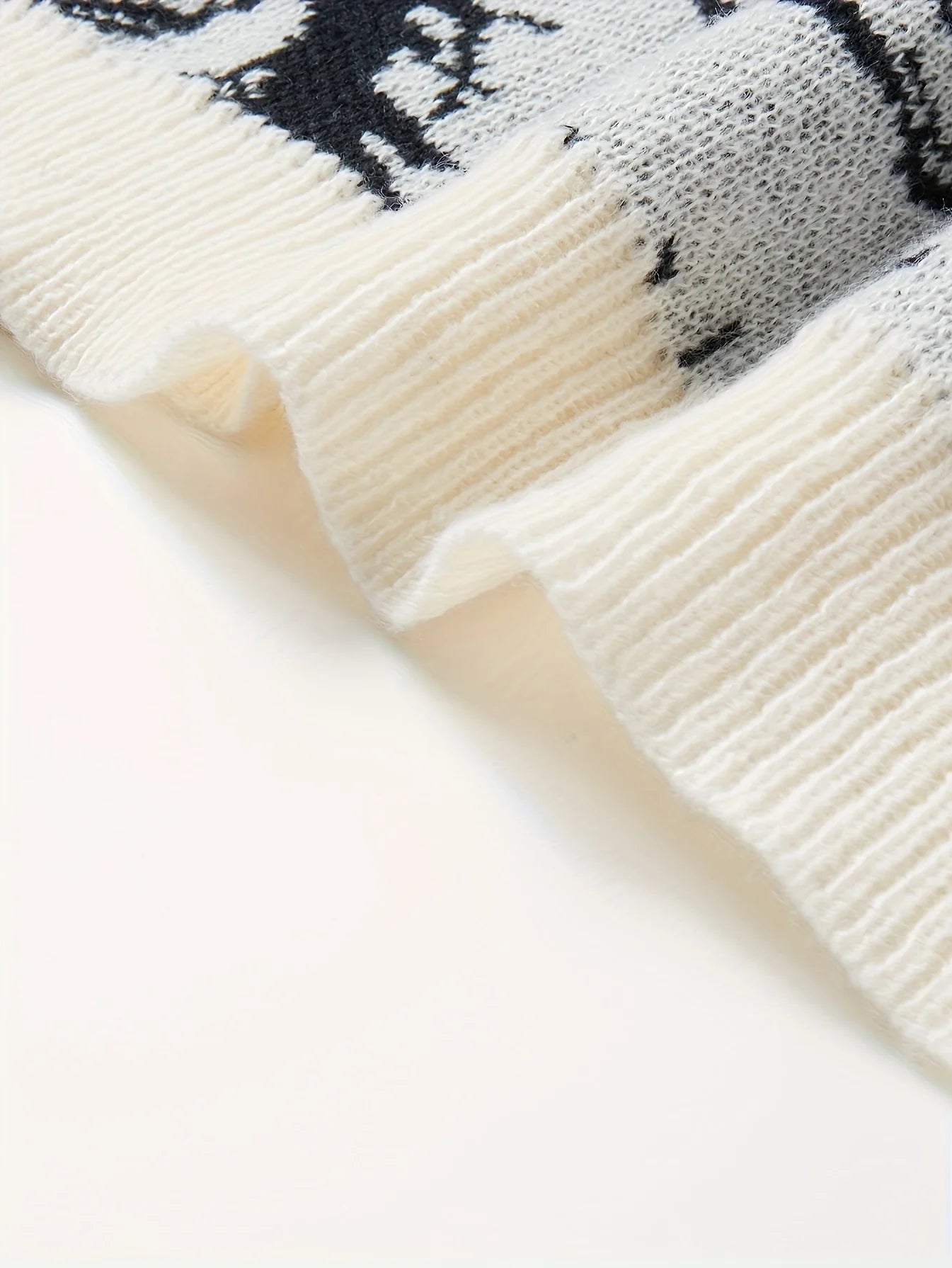 Fall/Winter Men's Jacquard Knit Sweater with Long Sleeves Anti-loose Thread Sweater Fashion Casual Homewear Pullover Trendy Patt