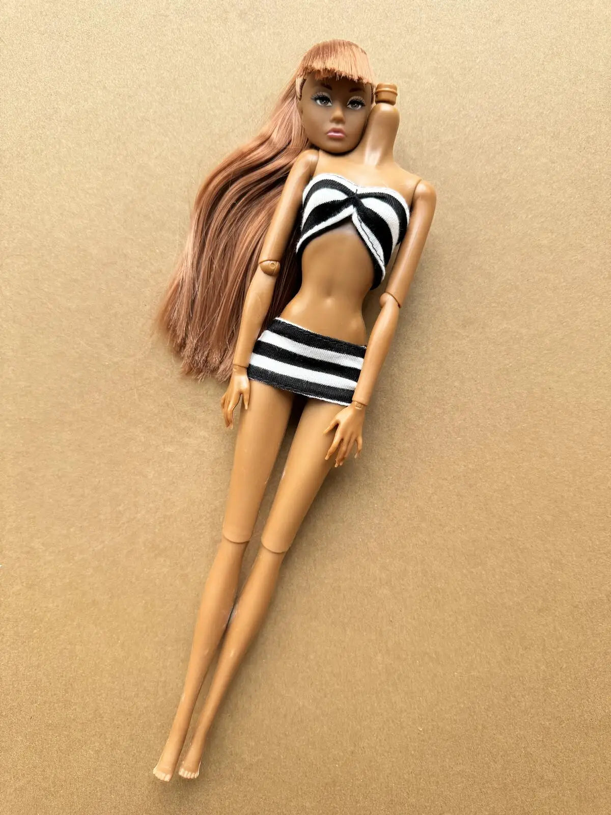 1/6 Scale Multi-jointed Fashion Doll Heads with Bangs Pony Tail Super White Beige Dark Brown Skin Tone PP Doll Figures for Colle