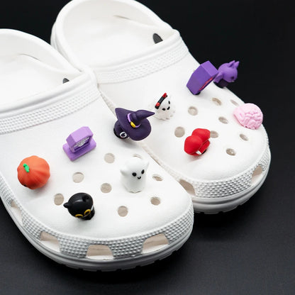1/15pcs 3D Halloween Party Horrible Shoe Accessories Black Cat Ghost Witch Shoe Charms Woman Men Kids Pins Buckle Decorations