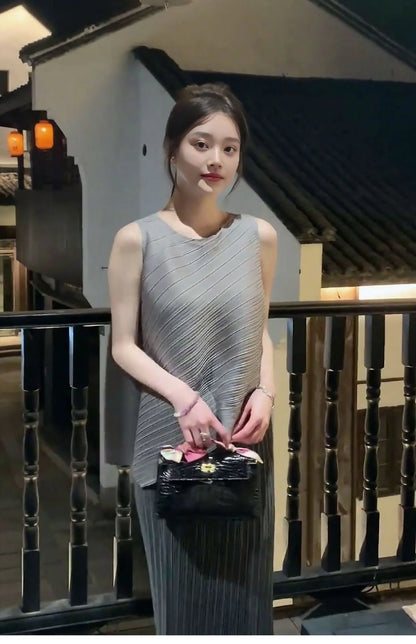 Unique Folded Design Sleeveless Top Set for Small Women Elegant Suitable Travel Wear Polyester Summer T-Shirt round Neck High...