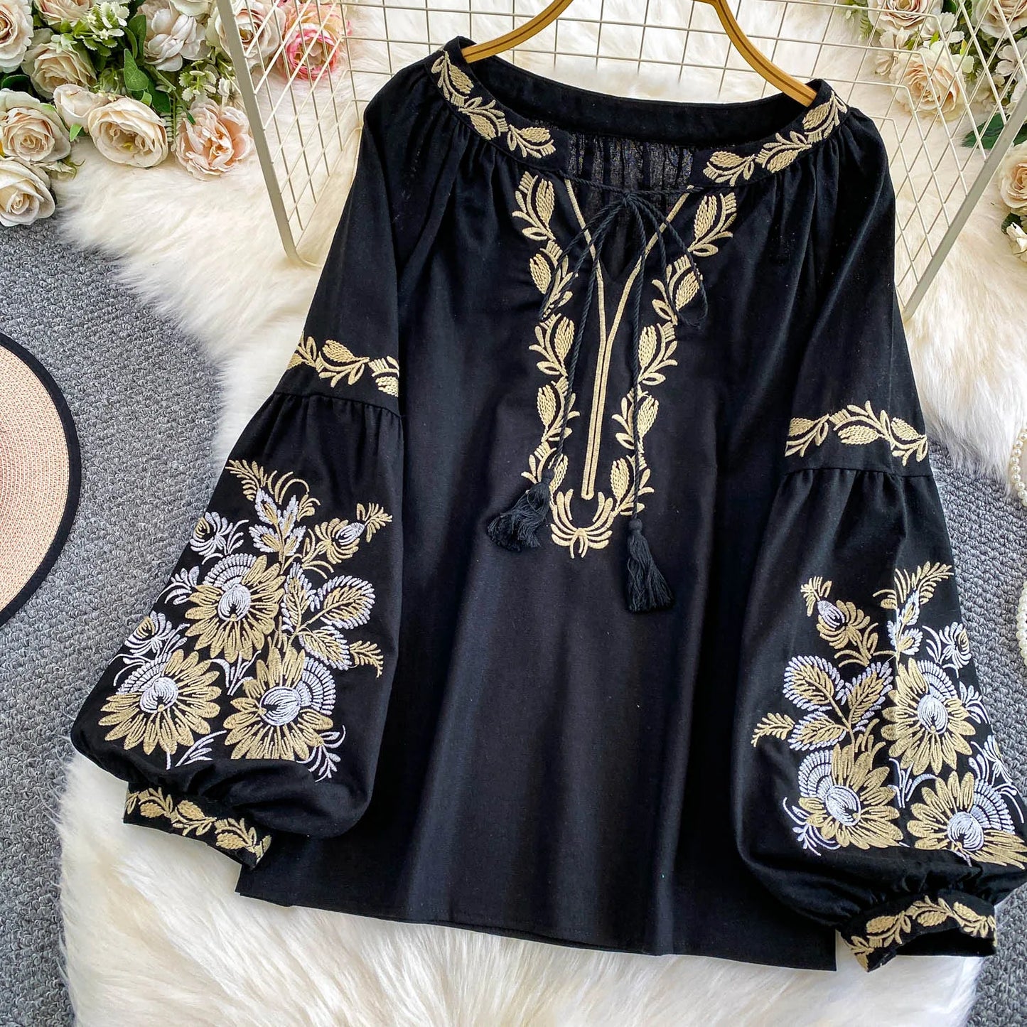 Bohemian Vacation Style Women's Shirt round Neck Lantern Sleeve Embroidery Heavy Work Autumn Design Sense Knot Design Top