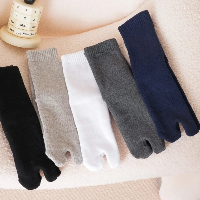 5 Pairs Winter Two Toed Tabi Socks Men's Thicken Warm Solid Color Flip Flops Sock 2 Fingers Casual Mid-tube Cotton Thermal Socks