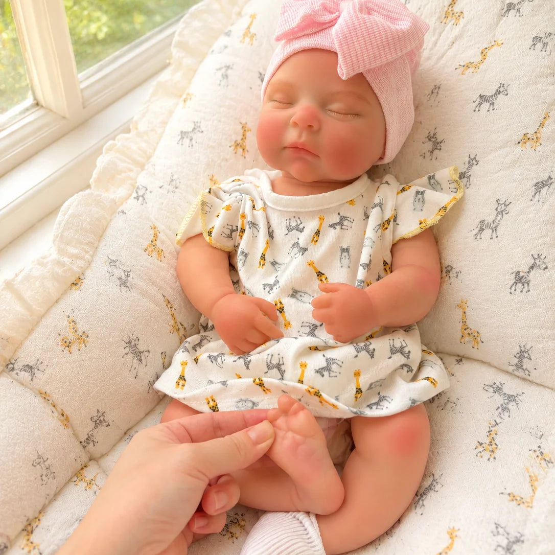 Close Eyes Peaches 45cm Washable bebe reborn de silicona Girl Dolls With Open Mouth  Painted Skin & Unpainted Newborn Girl Doll