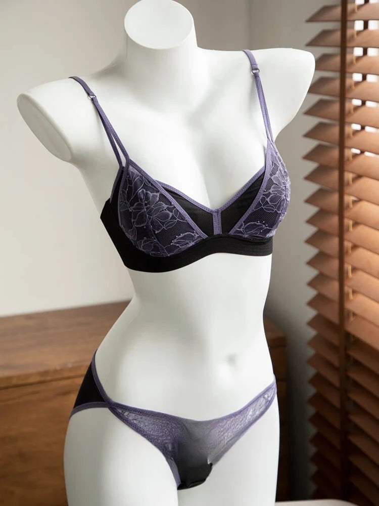Hot Sale French Style Lace Bra Set Wireless Thin Summer Sexy Triangle Cup Soft Comfortable Women Lingerie Set
