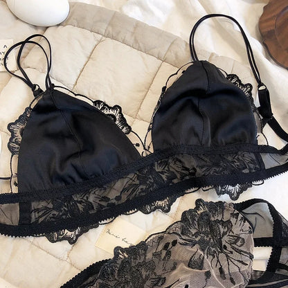 2 Pieces Sexy Lace Flowers Embroidery Underwear Set Women Ultra Thin Bra Set Wireless Comfort Brassiere Japan Intimate Lingerie