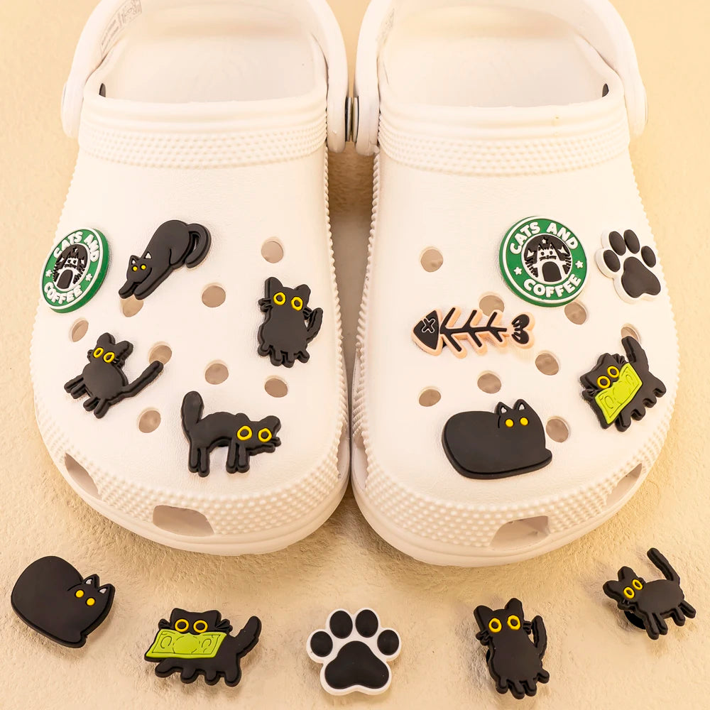 20/50/100pcs PVC Random Cartoon Shoe Charms Classic Cartoon Animal Shoe Decorations Accessories Pins for Women Men Kids Charms