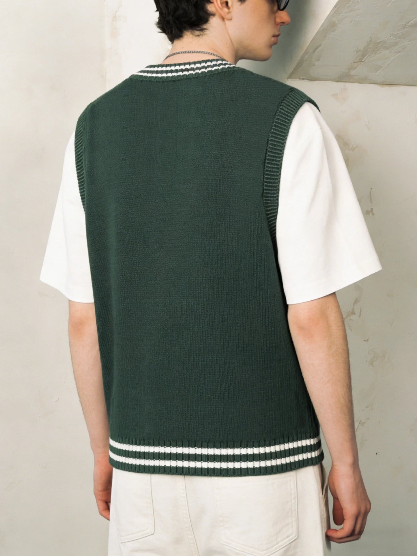 Men's Preppy Style Cable Knit Sweater Vest V Neck Sleeveless Knitwear Green Striped Trim Casual Pullover Vest For Spring Autumn