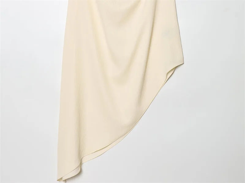 Women's Top 2026 Spring New Style Ivory Halter Neck Asymmetrical Hem Simple Sexy Backless Top Elegant and Stylish Personality