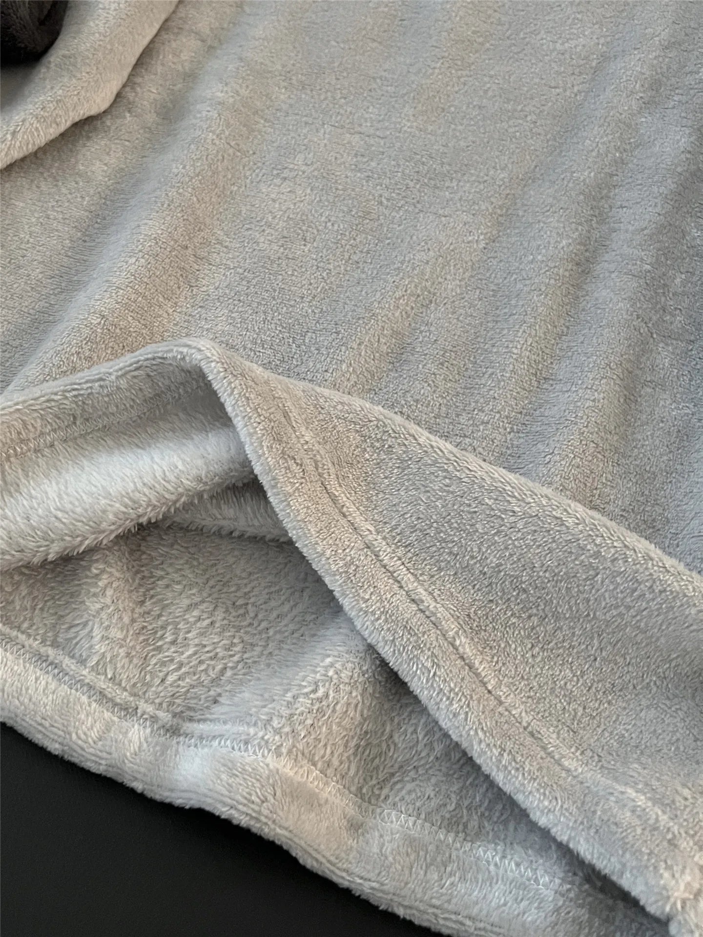 Men's Coral Fleece Pajamas Thickened Flannel Home Clothes Set Casual Loose Fit Autumn Winter Warm Sleepwear round Neck Sweats...