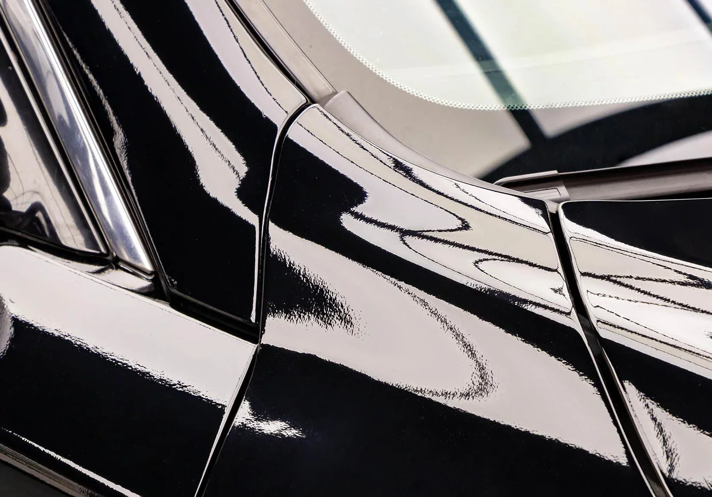 Premium Glossy Bright Black Self-adhesive Vinyl Car Wrap Film Vehicle Decal Paper Based Package Auto Decor Film Air Bubble Free