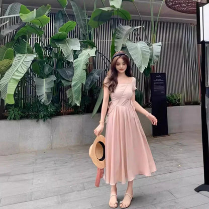 Hepburn-style square-neck dress for women, summer French style, petite, elegant, waist-cinching, fairy-like, first-love long dre