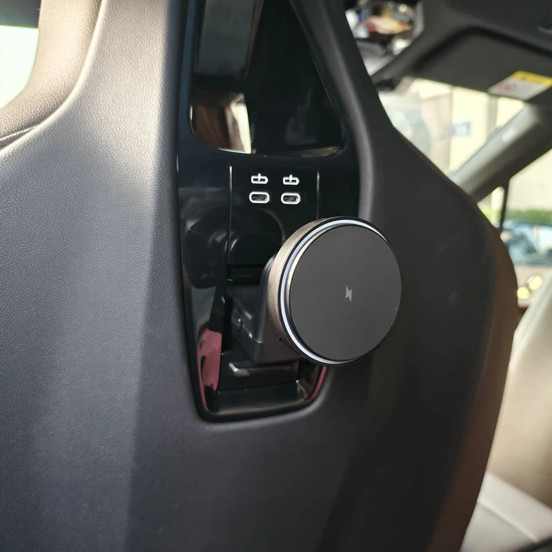For BMW X7 X6 X5 X3 I5 I7 IX 2023 2024 2025 Car Wireless Charger Seat Pad Phone Magnetic LED Holder Stand Trim Accessories