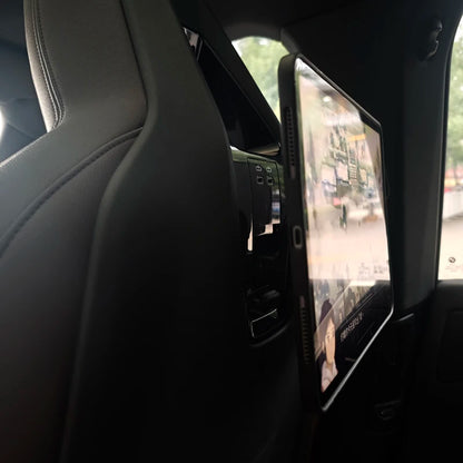 For BMW X7 X6 X5 X3 I5 I7 IX 2023 2024 2025 Car Wireless Charger Seat Pad Phone Magnetic LED Holder Stand Trim Accessories