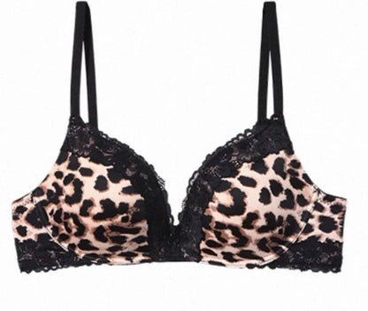 Ladies Comfort Gathering Wireless Bra A To C Cups, Soft Lace Alluring Style, Natural Bust Enhancement for Petite Figures, S-XL