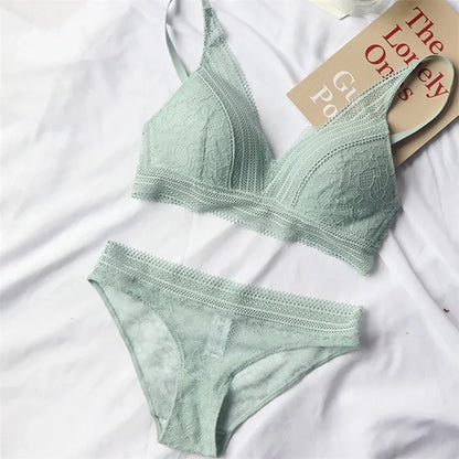 2 Pieces Women Underwear Set Sexy Lace Triangle Thin Cup Push Up Bra Set High Quality Wireless Brassiere Panties Lingerie Sets