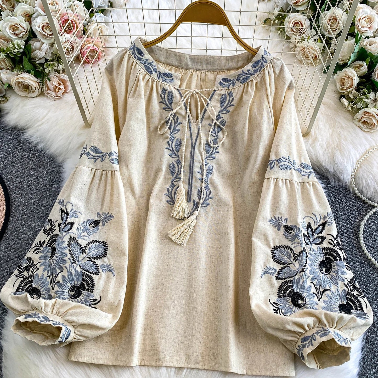Bohemian Vacation Style Women's Shirt round Neck Lantern Sleeve Embroidery Heavy Work Autumn Design Sense Knot Design Top