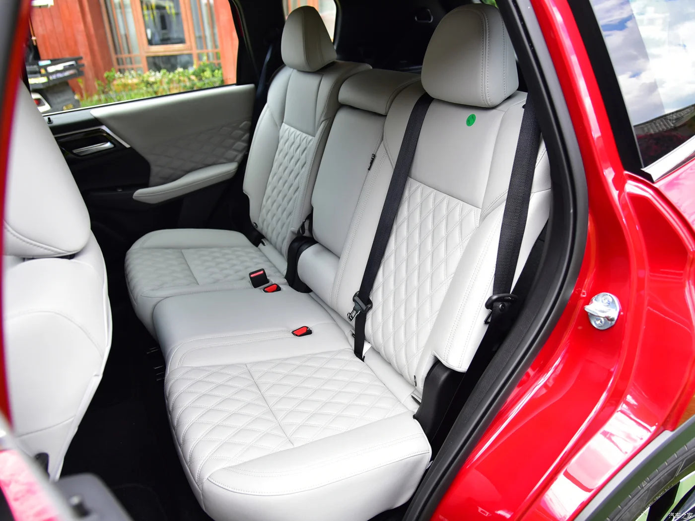 For Mitsubishi Outlander 2021 2022 2023 2024 2025 2026 5 Seats Custom Faux Leather Car Seat Covers Full Set Interior Accessories
