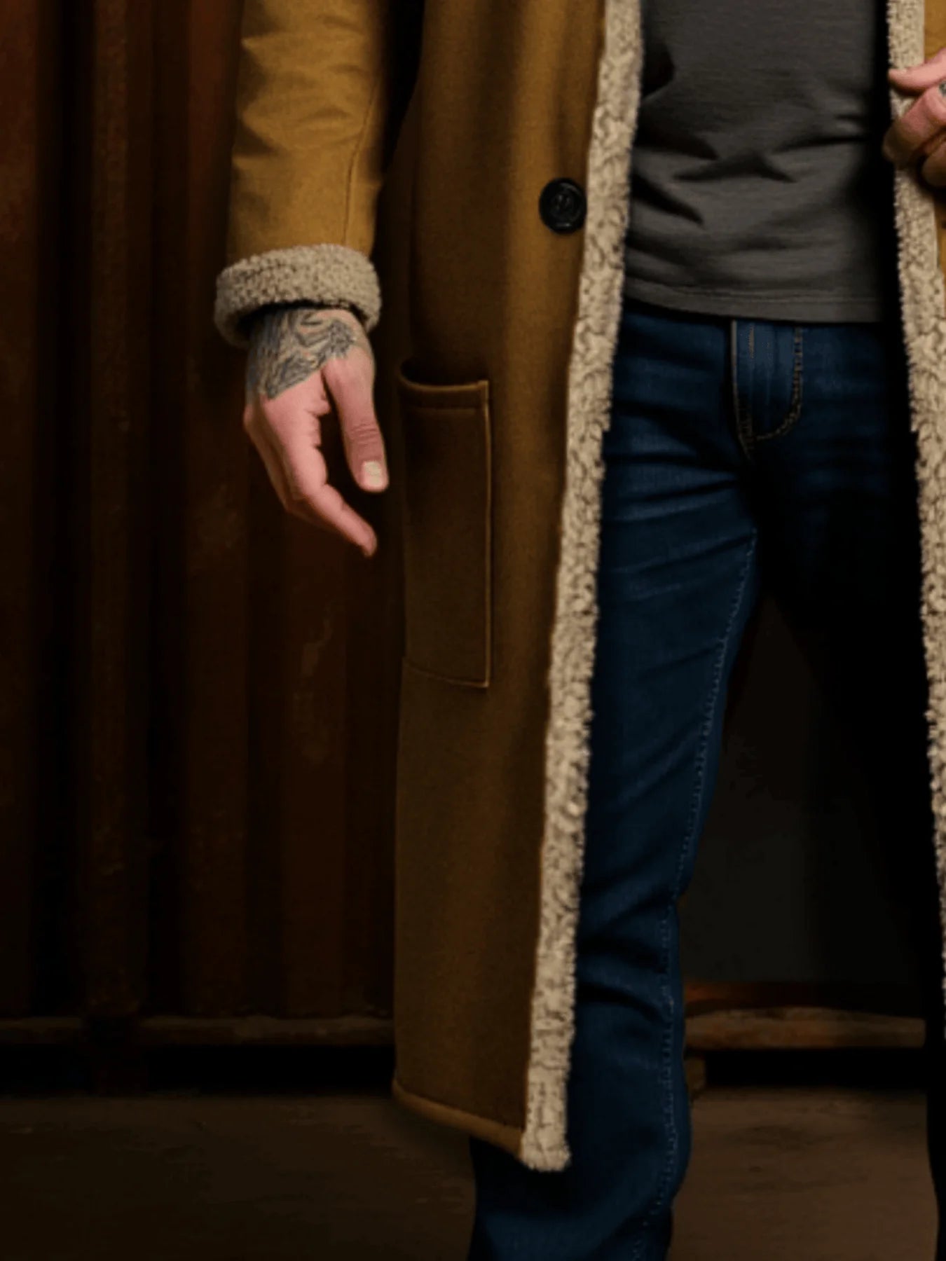 Winter Men's Faux Fur Casual Coat, Thickened Button Closed Lapel Overcoat Cotton-Padded Jacket Warm And Windproof Men's Clothes