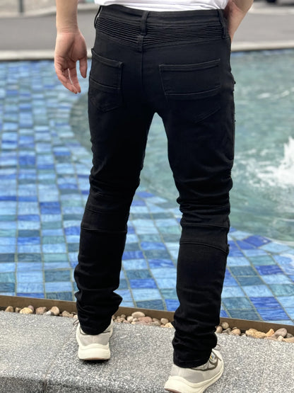 Fashionable Men's Jeans With Frayed And Pleated Hems  Trendy And Versatile  Great For All Occasions Discounted And Free Shipping