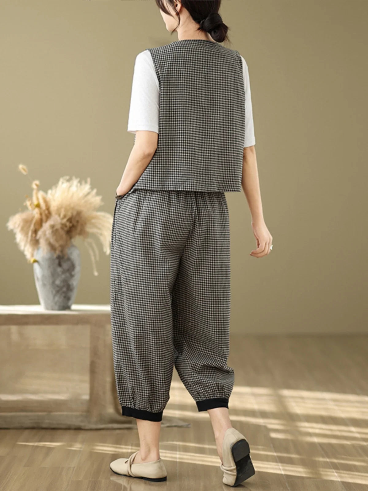 Fashionable Cotton Linen Plaid Set Casual Loose V-neck Tank Top And Lantern Pants Eighteen Loose Two-piece Set for Women
