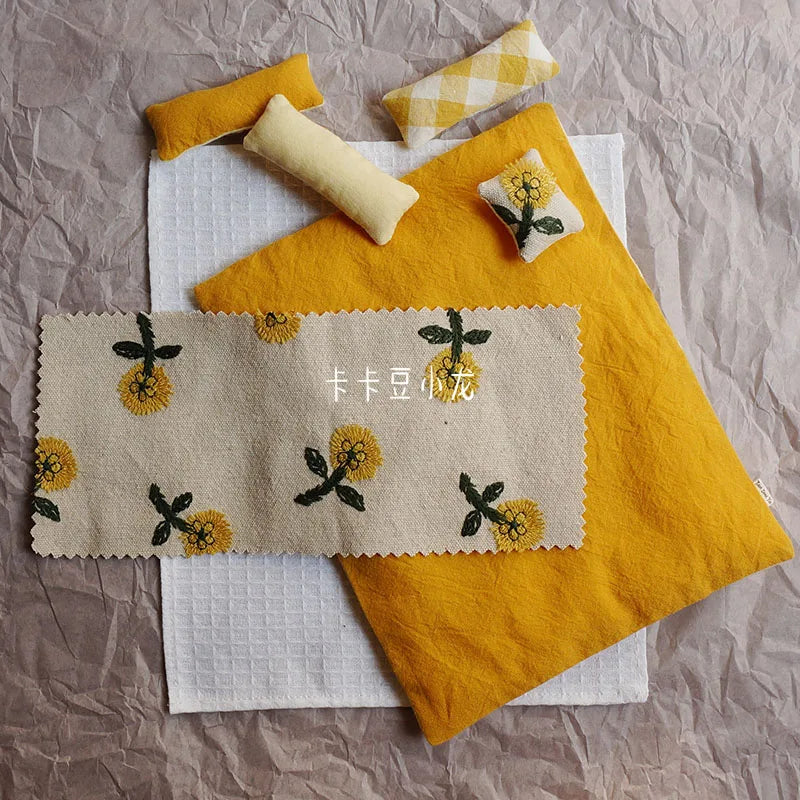 1/6 1/12 Doll House Model Furniture Accessories Cotton Bedding Set Bjd Ob11 Gsc Blyth Lol Miniature Dollhouse Sheet Quilt Pillow