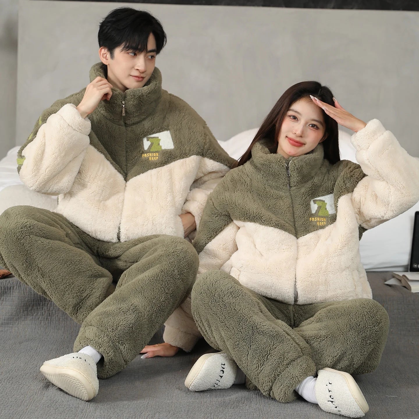 2025 Coral Fleece Couples Pajamas Men's Thickened Warm Winter Home Clothes Long Sleeve Leisure Pants for Youth Autumn Winter
