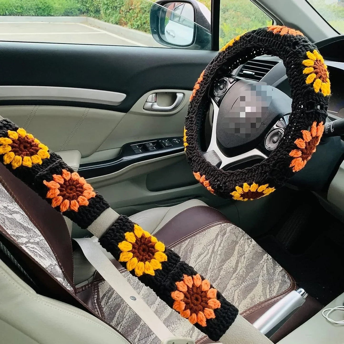 Warm Anti-Slip Hand Crocheted Flower Car Steering Wheel Cover Simple Stylish Winter Car Decor Safe Driving Seat Belt Accessory