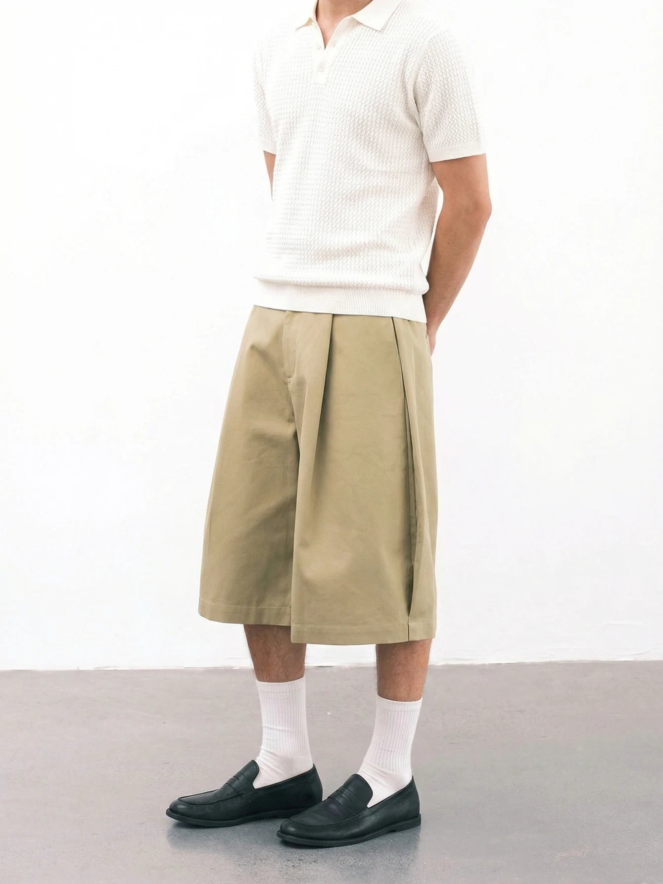 2026 SS New, Men's Solid Woven 7/8 Suit Pants,  Button Pleated, Loose Straight Cropped Trousers, Daily Commuter Streetwear