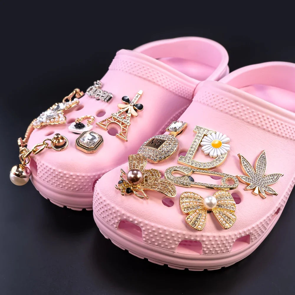 1pcs Designer Golden Crown Metal Shoe Charms Sea Star Shell Luxury Decorations for Shoe Accessorie Heart Pins for Women Girls