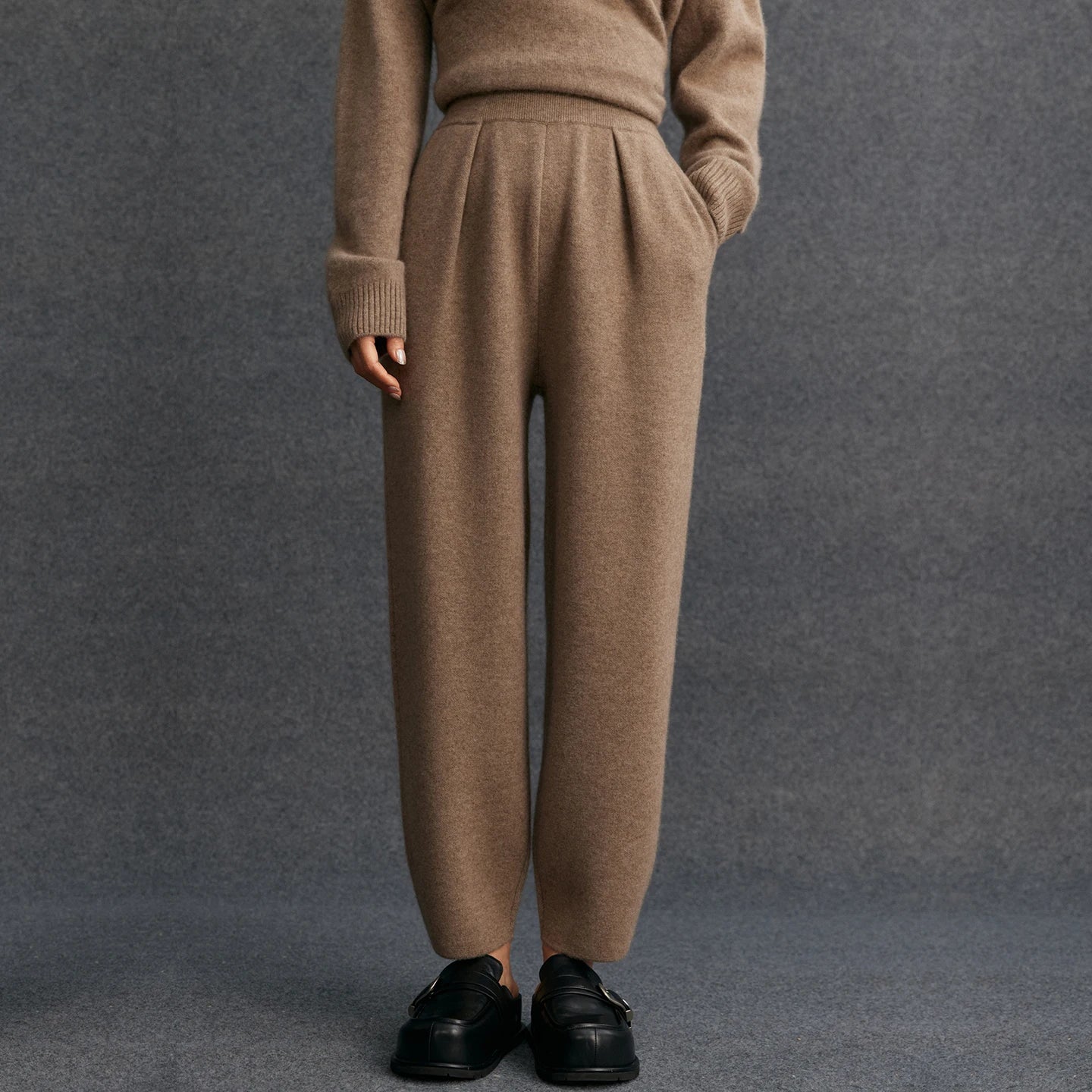 Women's 100% Cashmere Casual Solid Color Knitted Jogging Pants Elastic Waist Sports Pants with Pocket Thickened Warm