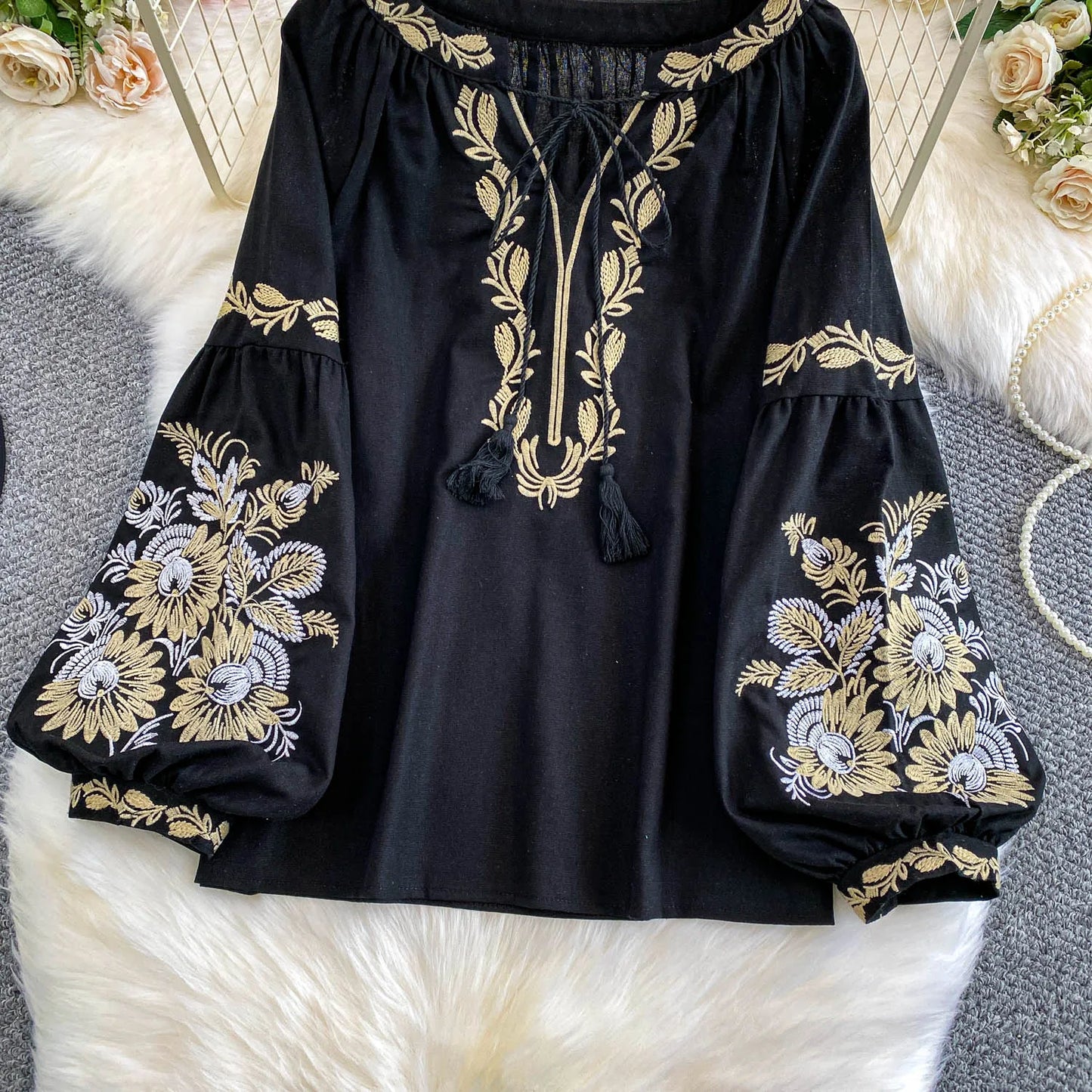 Bohemian Vacation Style Women's Shirt round Neck Lantern Sleeve Embroidery Heavy Work Autumn Design Sense Knot Design Top