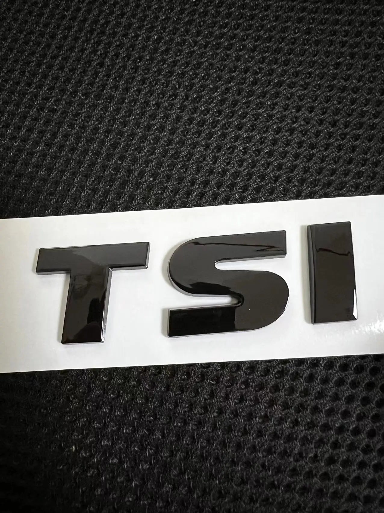 1Pcs 3D ABS TSI TDI Car Side Rear Trunk Emblem Badge Sticker Decals Car Accessories Decorations Emblem