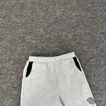 Mertra Classic Embroidered Logo Fleece Lined Loose Fit Straight Leg Casual Trousers Men Women Versatile Comfortable Long Pants