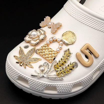 1pcs Golden Metal Shoe Charms Flowers Butterfly Shoe Decorations Four-leaf Clover Hearts Star Pins for Women Girls Favor Gifts
