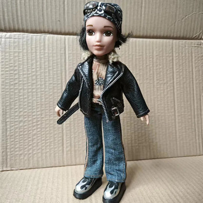 bratz boy dylaw wild life safari Eitan  many accessory collection dolls bratzillaz doll