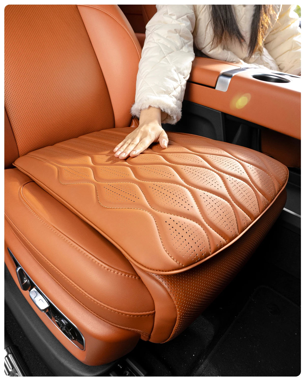 Wave style car seat cushion, creative accessory for car interior. Breathable and ventilated, suitable for all seasons