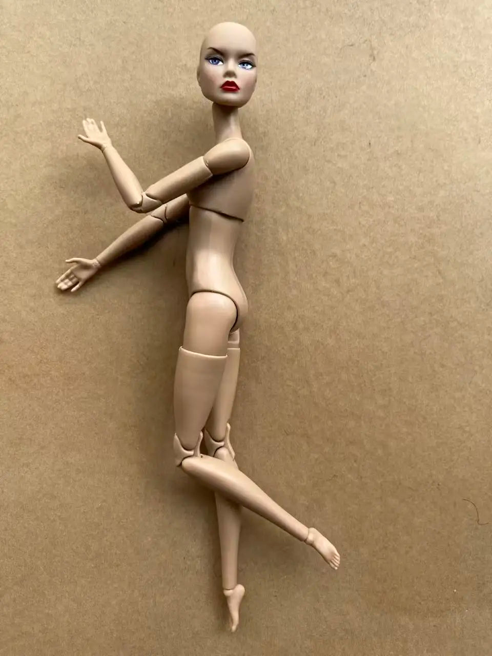 Poppy Good Makeup Head With Beige Yoga Slim Doll Body 1/6 Doll Figures Collective Toys Colorful Hair Doll Heads
