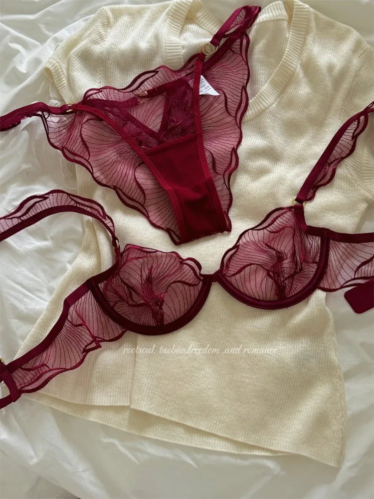 Sexy French Flower Embroidery Lace Bra Set Pure Desire Ultra Thin Push Up Wirefree Comfort Romantic Niche Bralette S-XL MOYISU
