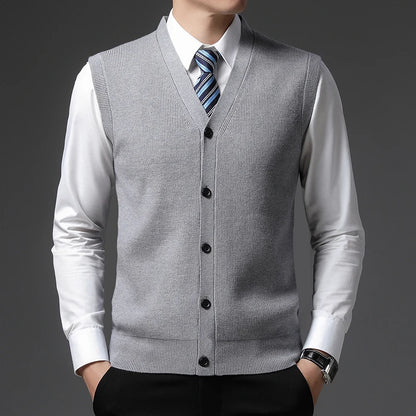 Level 4 Super Anti-pilling Top Grade Pleuche New Winter V Neck Woolen Fashion Brand Knit Cardigan Casual Sweater Vest Sleeveless