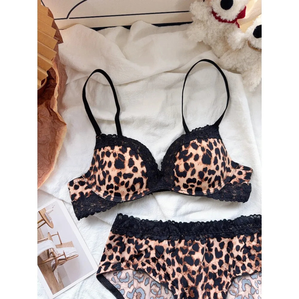 Sexy Purple Lace Lingerie Set for Women Push Up Bra No Underwire Small Bust Fit gathering Cups Lift Petite Cute Panties YUQI
