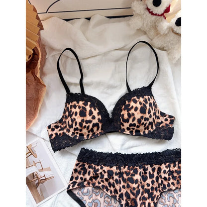 Sexy Purple Lace Lingerie Set for Women Push Up Bra No Underwire Small Bust Fit gathering Cups Lift Petite Cute Panties YUQI