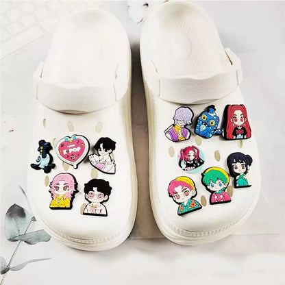 Hot Toys Cartoon 16-100pcs Shoe Charms For Sandals,Shoe Decoration Accessories Shoe Pins Great Gift For Men Women