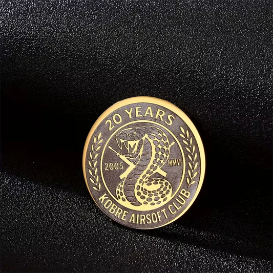 Custom Carving Brooch Women Men Personalized Company Logo Employee Brooches Stainless Steel Badge Drawings Jewelry Birthday Gift