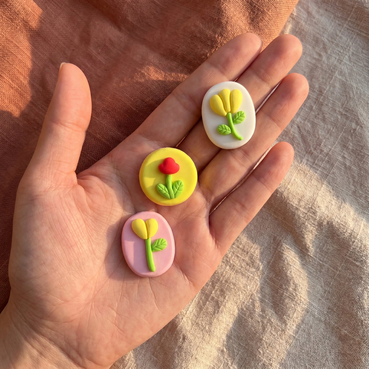 12-100pcs Tulip Flower Shoe Charms For Sandals, Shoe Decoration Accessories Shoe Pins Great Gift For Men Women