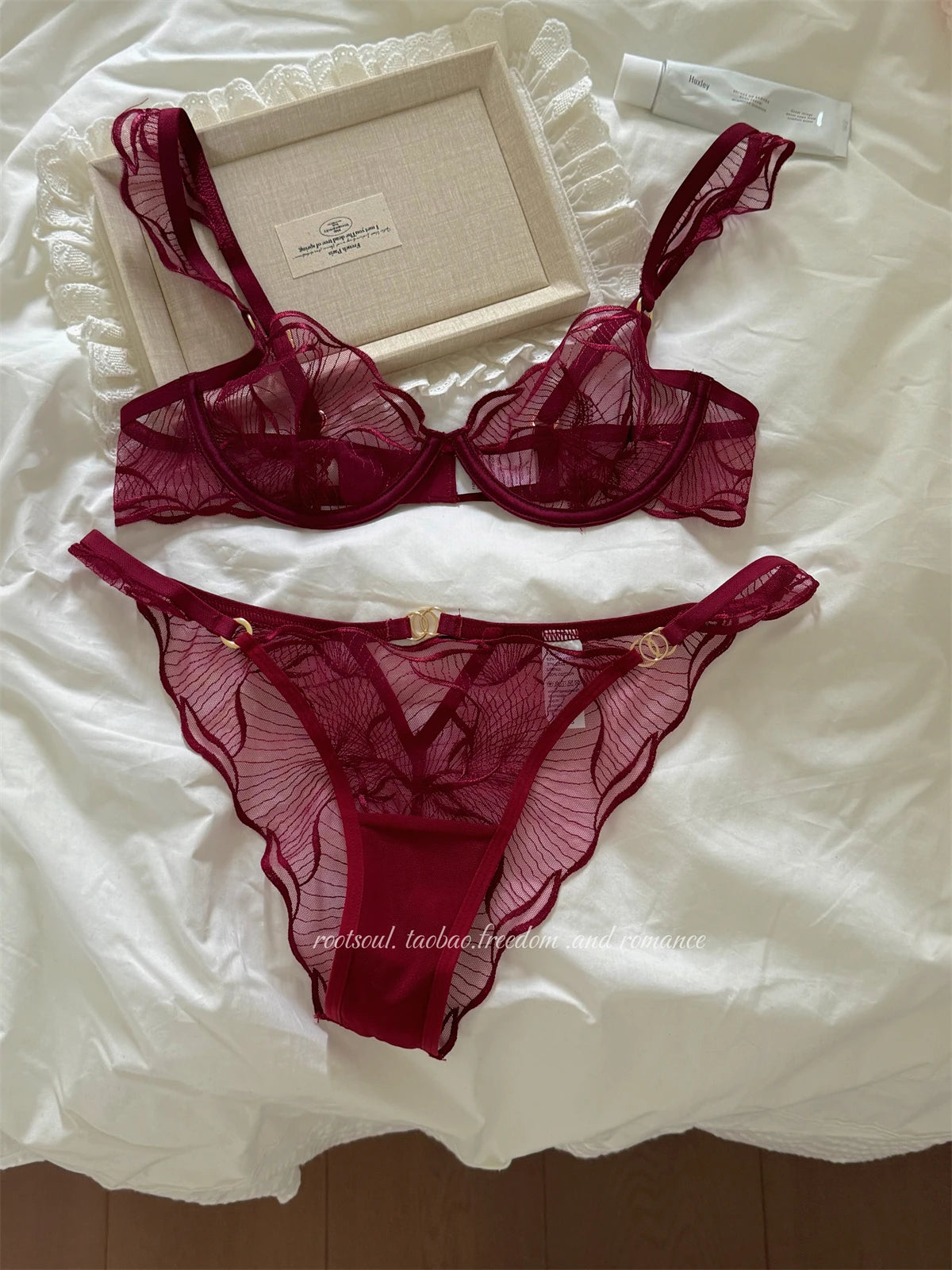 Sexy French Flower Embroidery Lace Bra Set Pure Desire Ultra Thin Push Up Wirefree Comfort Romantic Niche Bralette S-XL MOYISU