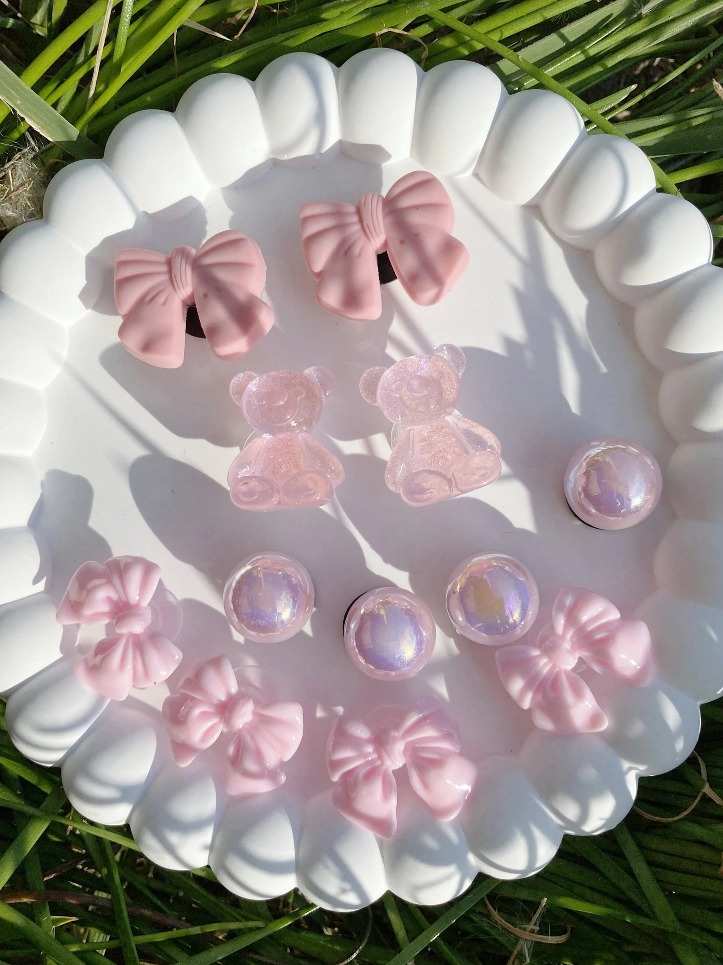 12 pieces of shoe decoration pink series (bow tie bear, pink butterfly ABS pearl) accessories - easy to install removable DIY de
